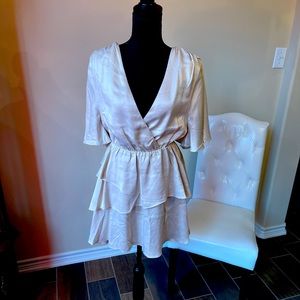 Champagne colored dress from Revolve never worn